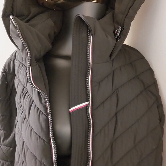 Tommy Hilfiger Unisex Puffy Coat M Black  Very New - Picture 4 of 6